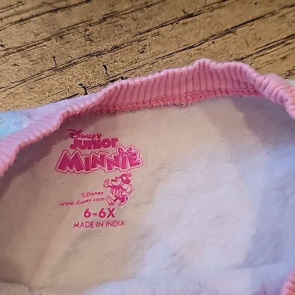 Tie dye Minnie Mouse sweater size 6-6X Disney - Picture 3 of 7